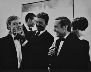 POW-RobertBermanGallery-byJulian Wasser-AndyWarhol-IrvingBlum-BillyAlBengston-DennisHopper-atDuchamp-Retrospective-Pasadena-Art-Museum-1963-vintage-gelatin-silverprint