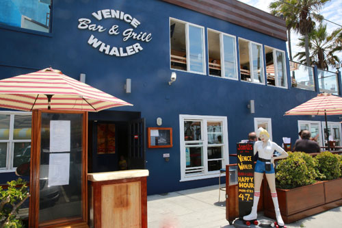 VD-Dining-VeniceWhaler-Front Exteior